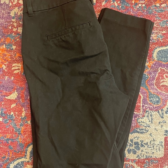 Old navy pixie pants - Picture 3 of 3